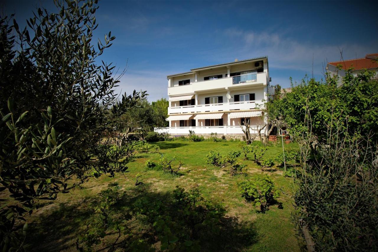 Apartments And Rooms With Parking Space Pag - 13060 Pag Town Eksteriør bilde