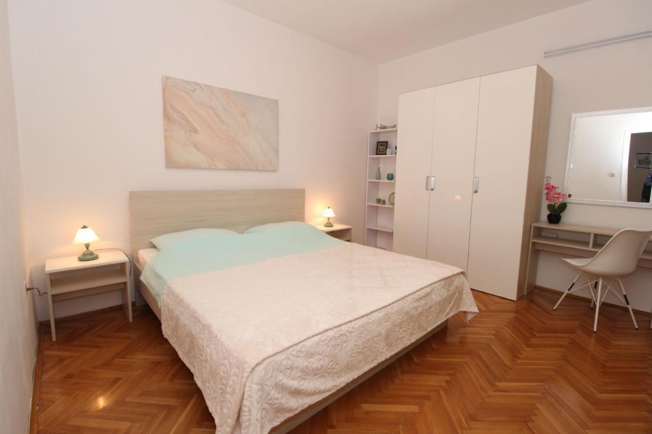 Apartments And Rooms With Parking Space Pag - 13060 Pag Town Eksteriør bilde